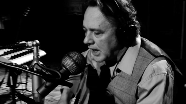 Exclusive: The Jayhawks Preview New LP 'Mockingbird Time' Hits Stores This Fall