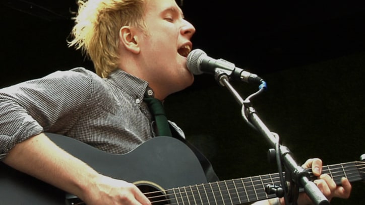 Patrick Stump Plays solo, talks Fall Out Boy