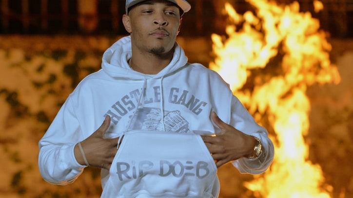 T.I. Allegedly Brawls With Floyd Mayweather at Las Vegas Fatburger