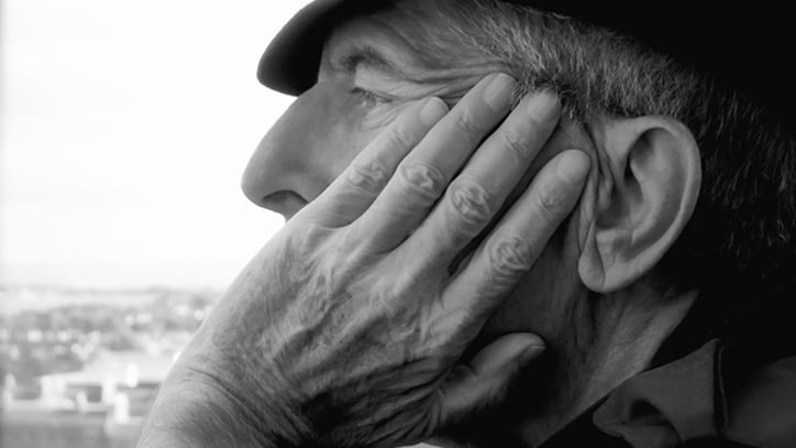 Greg Dulli Sings Leonard Cohen's 'Paper Thin Hotel'