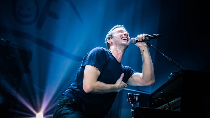 On the Charts: Coldplay Shun Spotify for Number One Debut