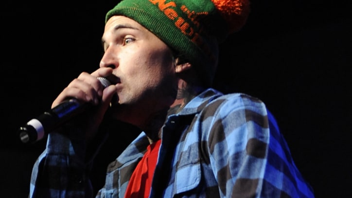 Yelawolf featuring Kid Rock 'Let's Roll' on 'Letterman'