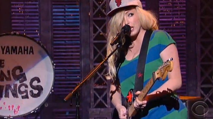 The Ting Tings 'Hang It Up' on 'Letterman'
