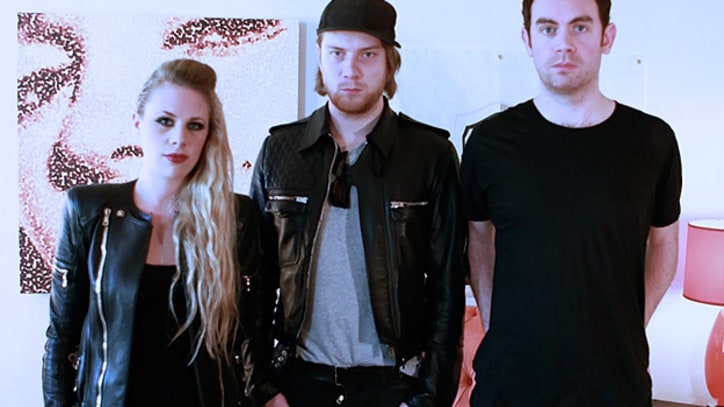 Nero Battle the daylight at Coachella