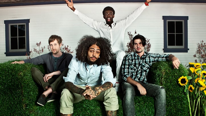 Premiere: Gym Class Heroes Play Acoustic 'Fighter'