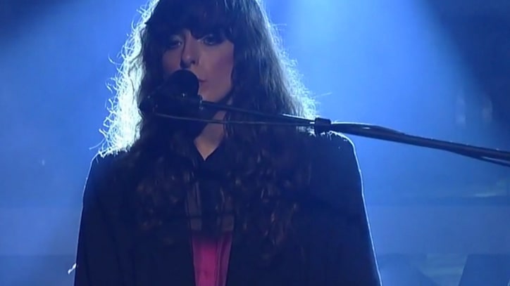 Beach House Play 'Myth' on 'Letterman'