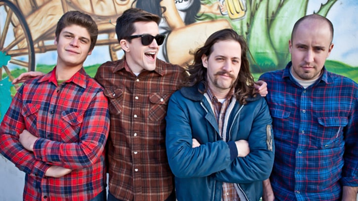 Premiere: The Young, 'Livin' Free'