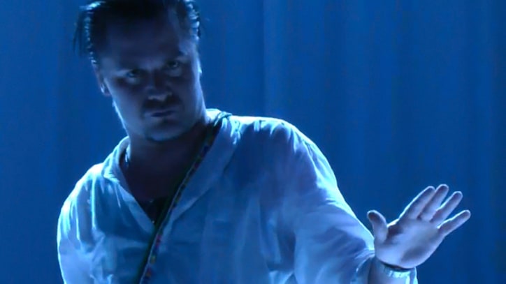 Faith No More Cover 'Ni**as in Paris'