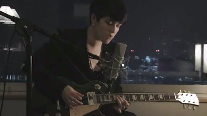 The xx Find 'Angels' in a Tokyo Hotel