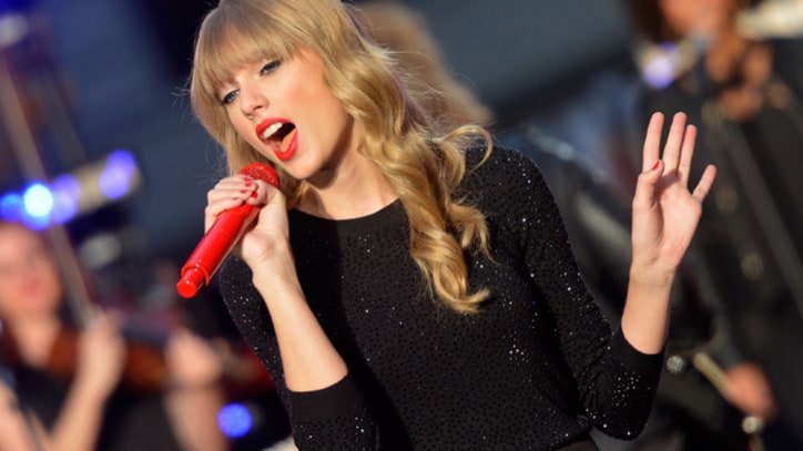 Taylor Swift Announces 'Red' Tour Dates