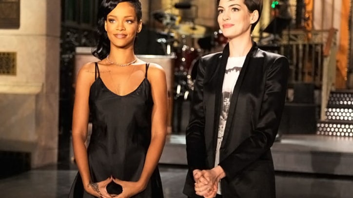Rihanna Debuts New Song 'Stay' on 'SNL'