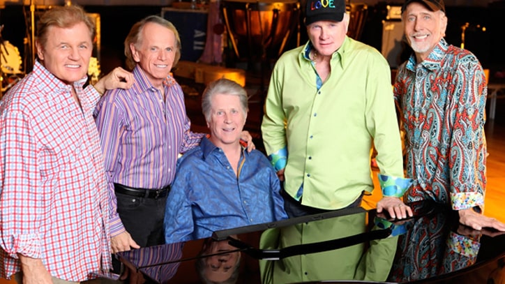 Beach Boys Take 'Little Deuce Coupe' for a Spin