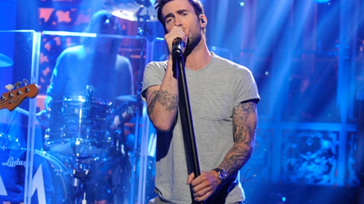 Maroon 5 Get in the Groove for 'One More Night' on 'SNL'