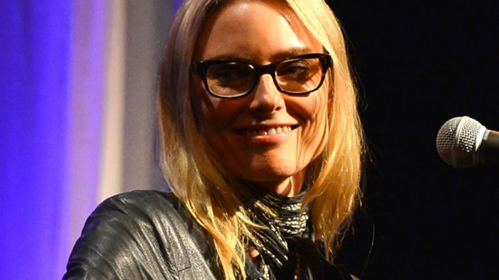 Aimee Mann Duets With James Mercer on 'Kimmel'