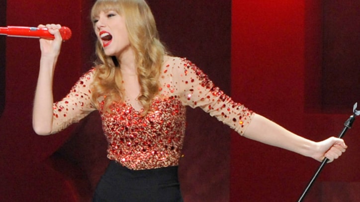 Taylor Swift Is a Reluctant Beatboxer on 'Mean'