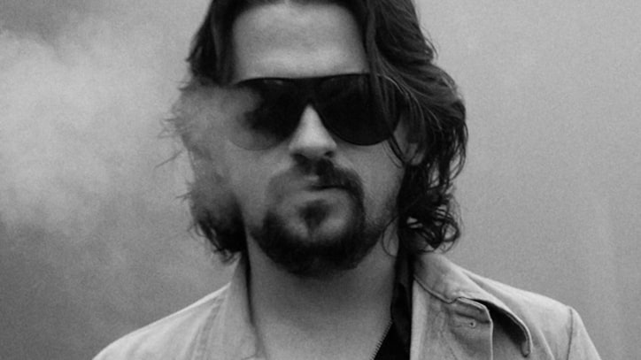 Shooter Jennings Teases LP With 'The White Trash Song' – Song Premiere