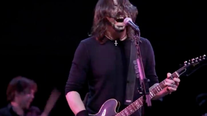 Bob Mould, Dave Grohl Rock Out on 'Ice Cold Ice'