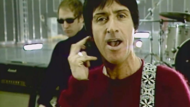 Johnny Marr Shows 'Upstarts' How It's Done