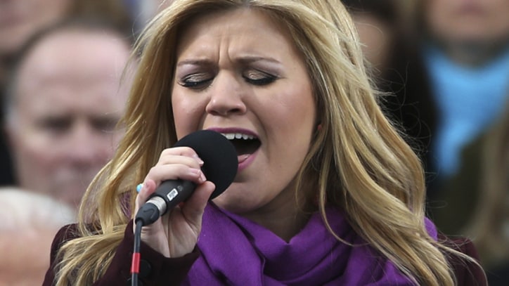 Kelly Clarkson Shakes Off Nerves at Inauguration
