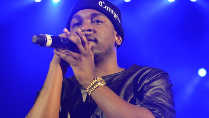 Kendrick Lamar Brings 'Swimming Pools (Drank)' to 'SNL'
