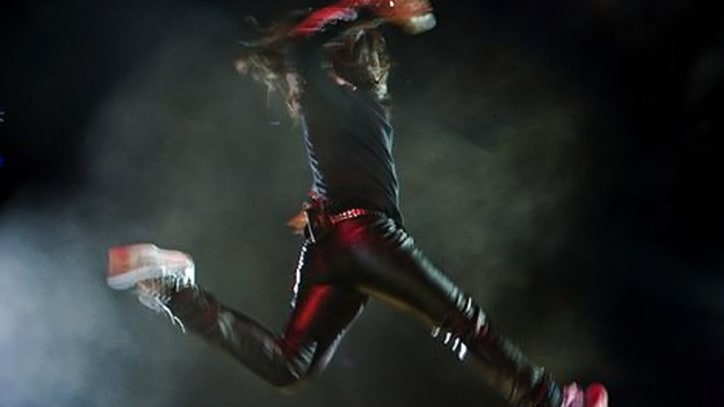 'Don't Stop Believin': Everyman's Journey' Tracks Lead Singer's Rise to Stardom