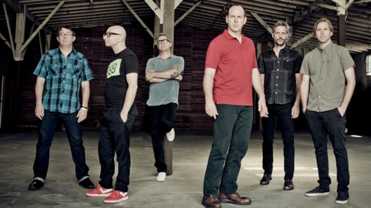 Bad Religion Find Their 'True North' - Premiere