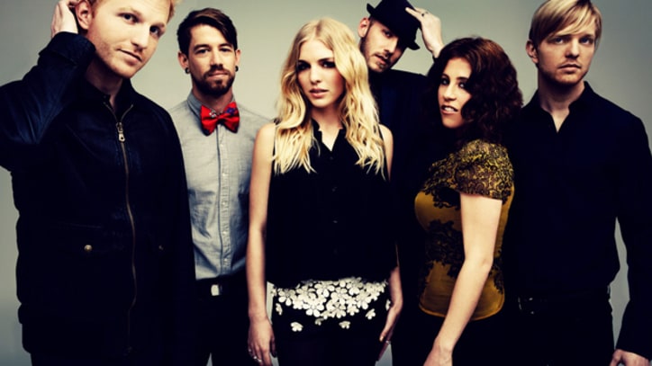 Delta Rae Pair With Fleetwood Mac's Lindsey Buckingham in 'If I Loved You' - Premiere