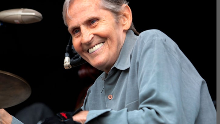 Levon Helm Sings 'Kingfish' in 'Ain't in It for My Health' Clip