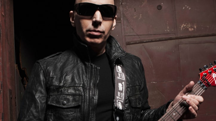 Joe Satriani Prepares for the Heat in 'A Door Into Summer' - Premiere