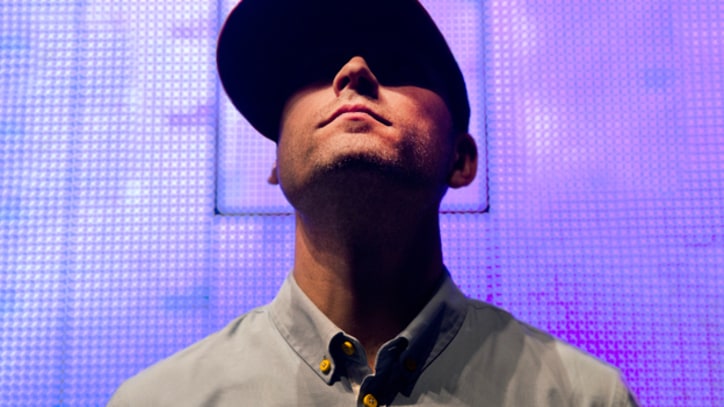 Kaskade Runs Wild in the 'Atmosphere' – Premiere