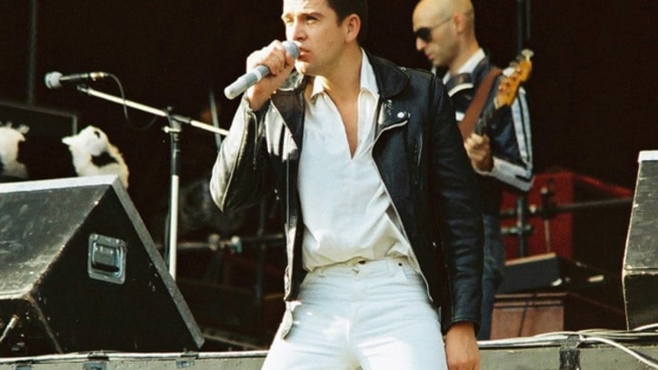 Flashback: Peter Gabriel Revives a Genesis Classic in 1978