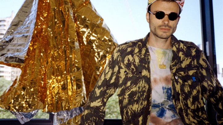 Joakim Roams the Globe in Single 'Heartbeats/Another Light' – Premiere