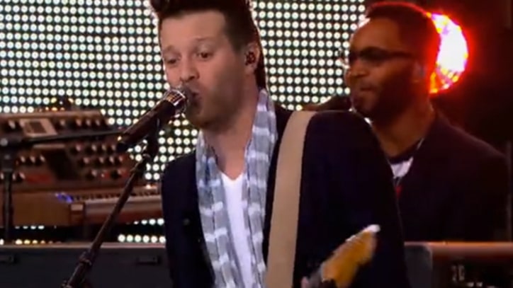 Mayer Hawthorne Sees 'Stars' on 'Kimmel'