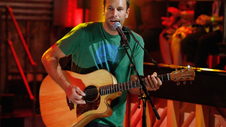 Jack Johnson Glows With 'Radiate' on 'Fallon'