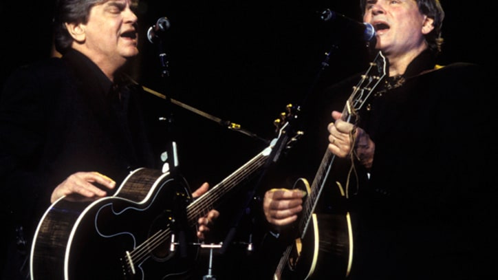 Flashback: Everly Brothers Reunite for Simon and Garfunkel