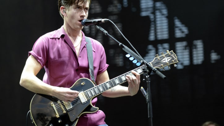 Arctic Monkeys Cover Lou Reed's 'Walk on the Wild Side'