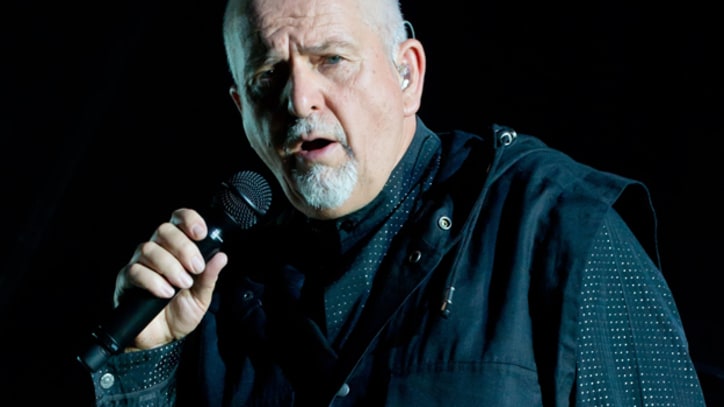 Peter Gabriel Debuts Unheard 'So' Outtake, 'Courage'