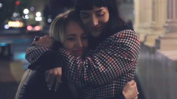 Paramore Go 'Daydreaming' in New Video