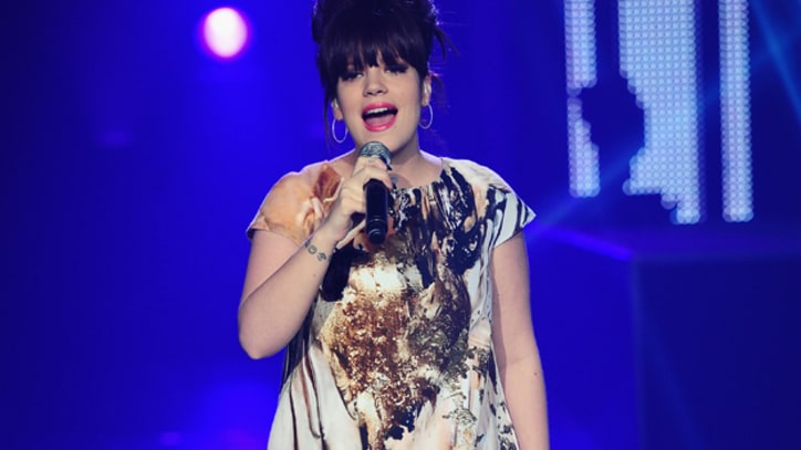 Lily Allen Returns With a Smirk in 'Hard Out Here'
