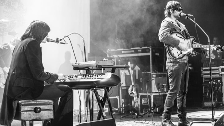 The Olms Strip Down 'Someone Else's Girl' - Premiere