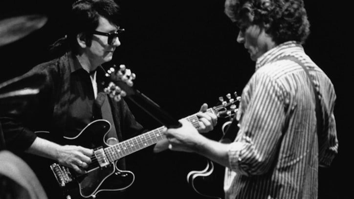 Roy Orbison Longs for Home in 'Blue Bayou' Live – Premiere