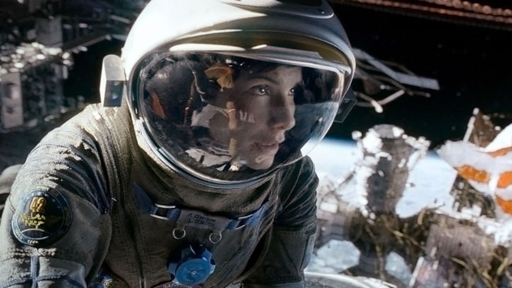 Sandra Bullock Gets Soaked in Behind-the-Scenes 'Gravity' Clip