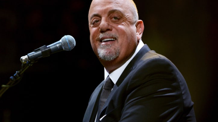 Watch Billy Joel Forget The Lyrics To 'We Didn't Start the Fire'