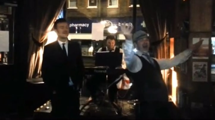 Damon Albarn Leads Pub Attendees Through Rowdy Blur Sing-Along