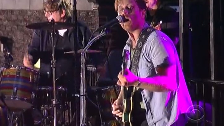 Black Keys Hit the Streets for Special 'Late Show' Set