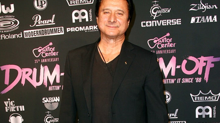 Ex-Journey Singer Steve Perry Sings Publicly for First Time in Decades