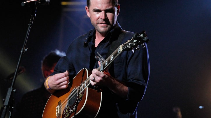 Exclusive: David Nail Announces I'm a Fire Tour