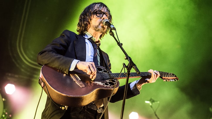 Jarvis Cocker to Judge Pulp Karaoke Contest in New York City