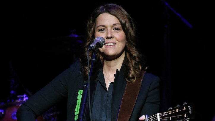 Brandi Carlile Goes Unplugged for Fall Tour