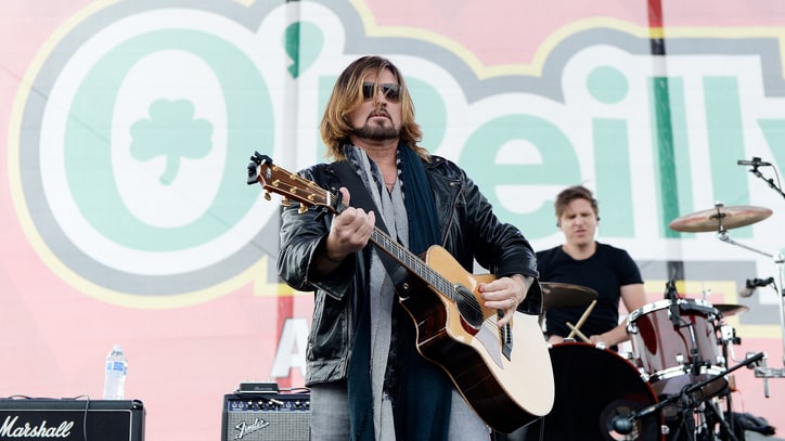 Martina McBride, Billy Ray Cyrus Salute the Beatles in L.A.